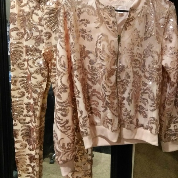 Junior Rose/Gold Sequin Pant Suit size Med - Picture 3 of 7